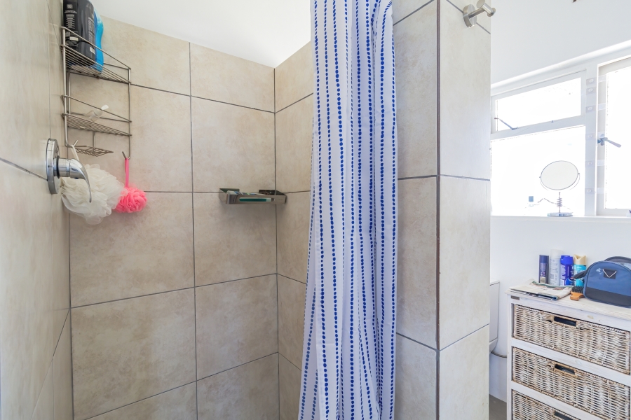 4 Bedroom Property for Sale in Yzerfontein Western Cape